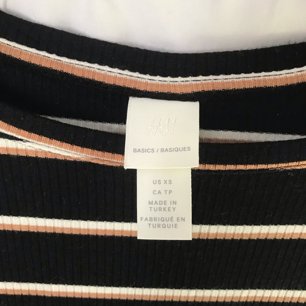 H&M - Picture 2 of 3